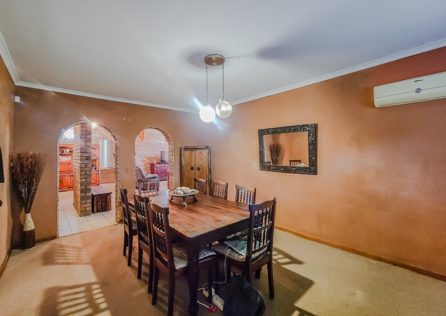 4 Bedroom Property for Sale in Durbanville Western Cape